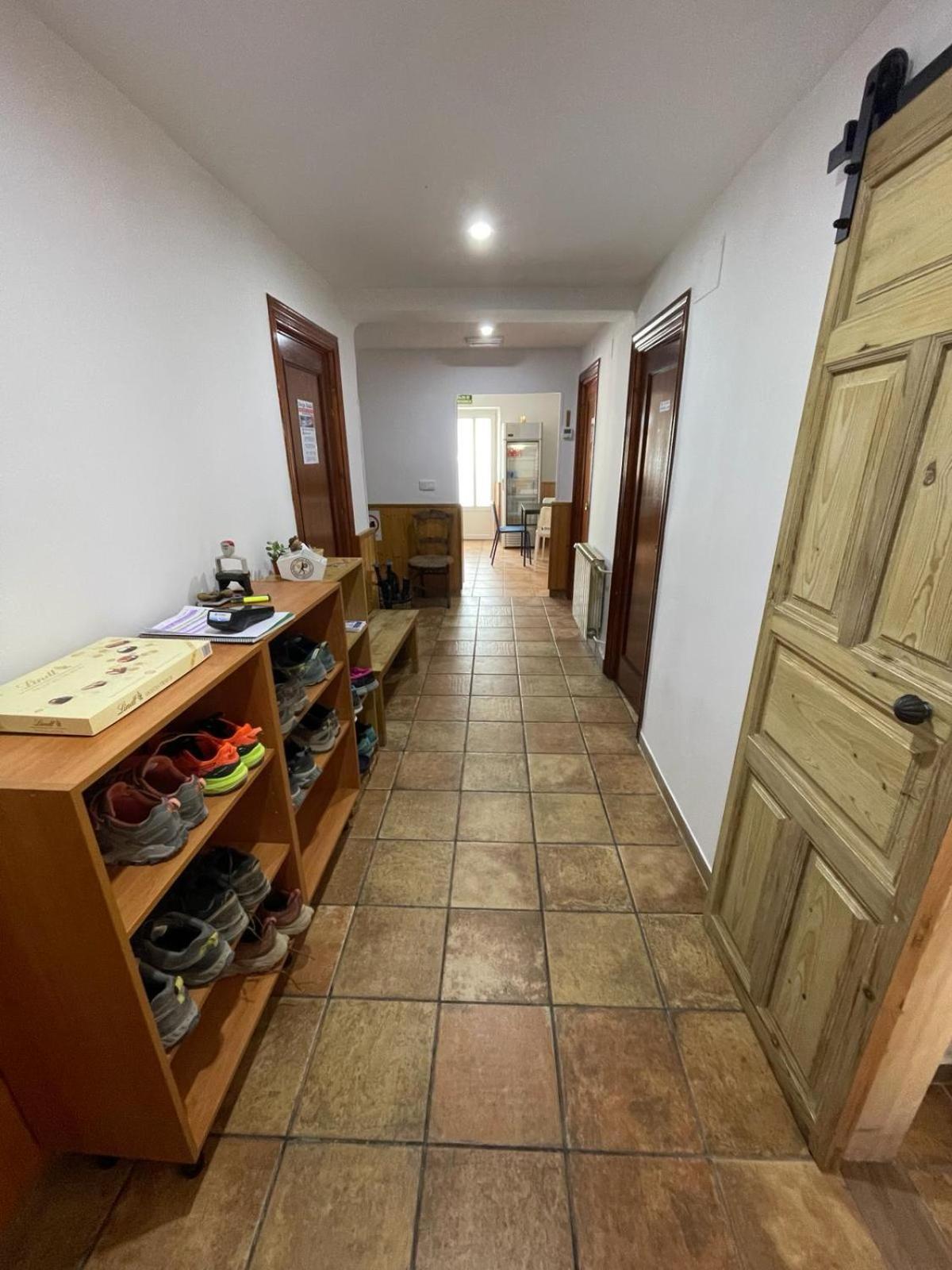 Albergue El Alfar/Pilgrim Hostel Hornillos del Camino Esterno foto