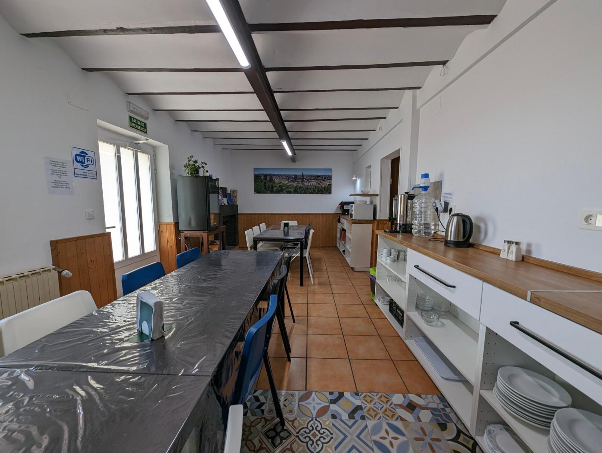 Albergue El Alfar/Pilgrim Hostel Hornillos del Camino Esterno foto
